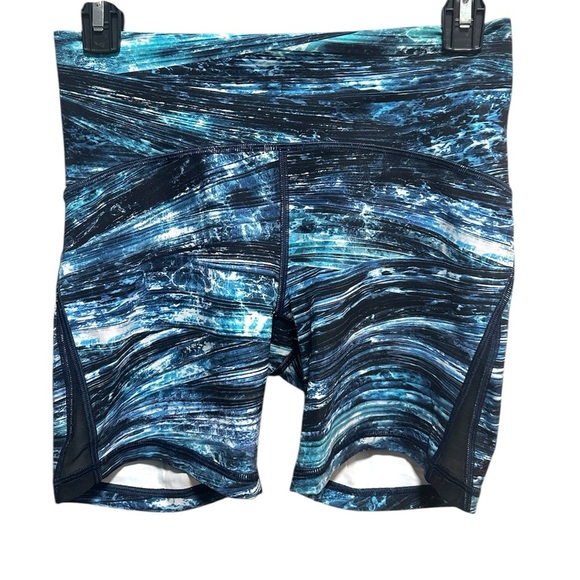NWOT LULULEMON blue shorelines Train Times Short *6" - Picture 6 of 9